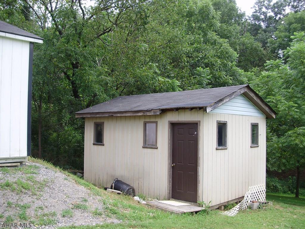 Saxton - Residential Lease