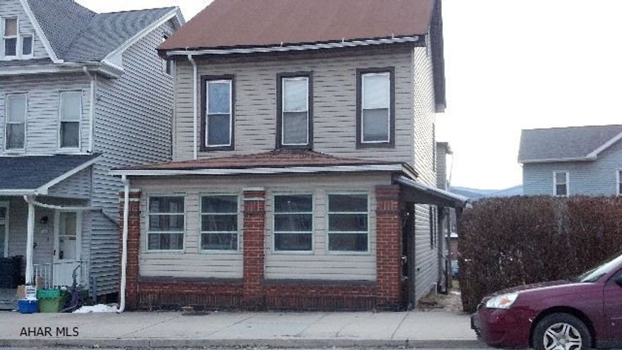 Well maintained top and bottom duplex. Utilities are not seperate - owner pay utilities. 1st floor has enclosed front porch for storage, etc. and 2nd floor has a heated semi-finished attic that could be used as 3rd bedroom.