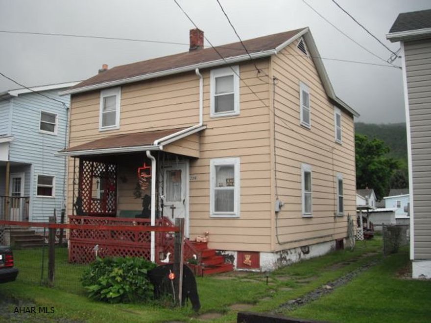 Great little starter, could use some updating, but still in move-in condition! Great Price - motivated seller will look at offers. At this price - won't last!