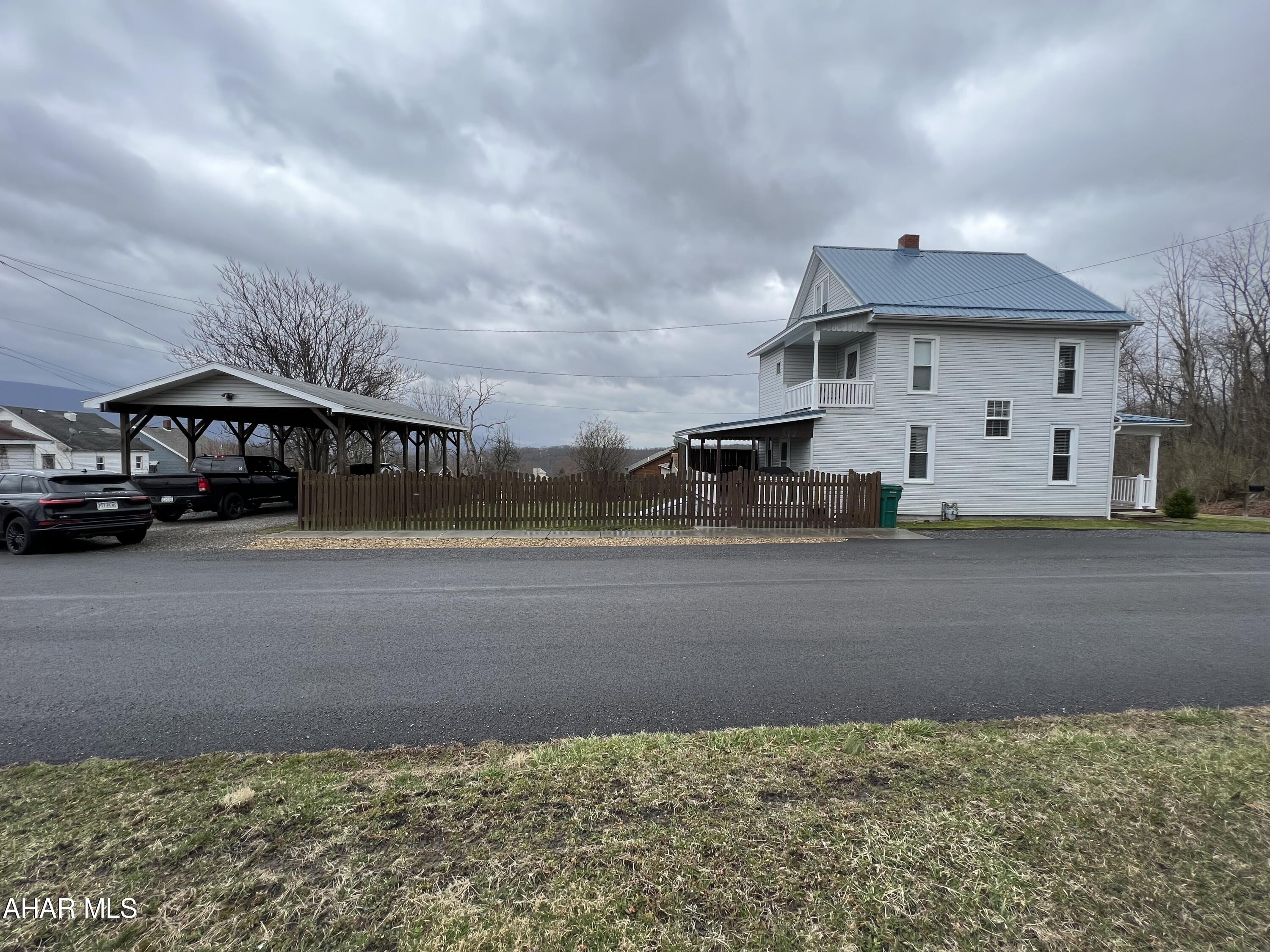 Juniata - Residential