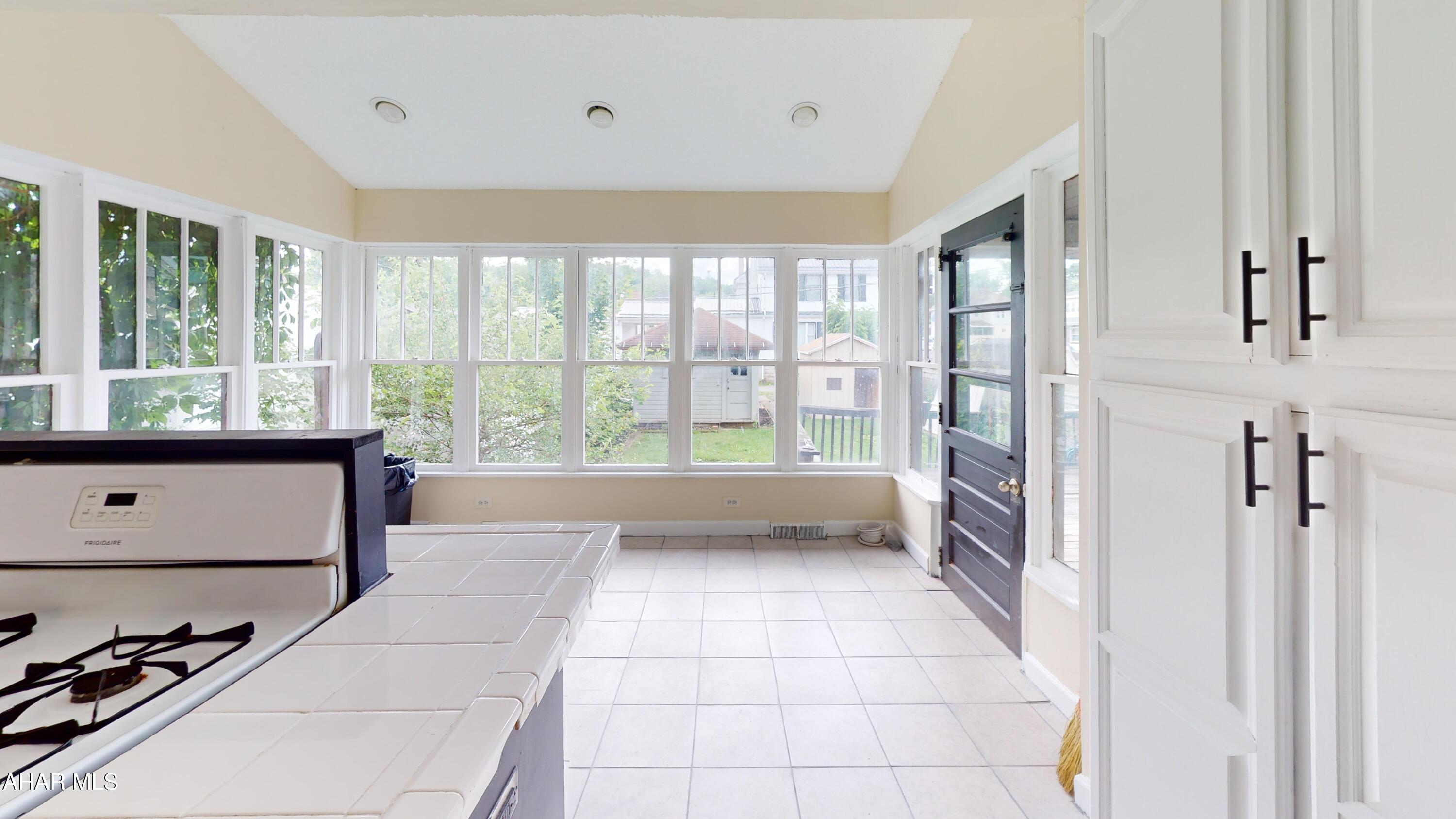 Juniata - Residential