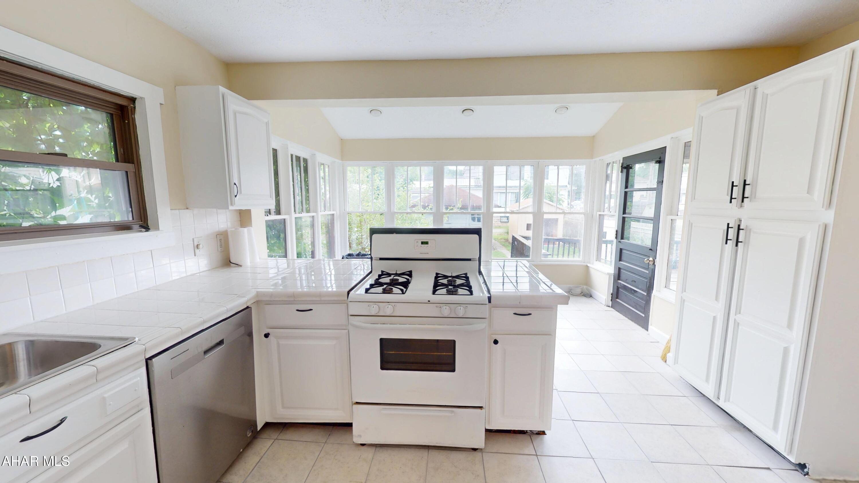 Juniata - Residential