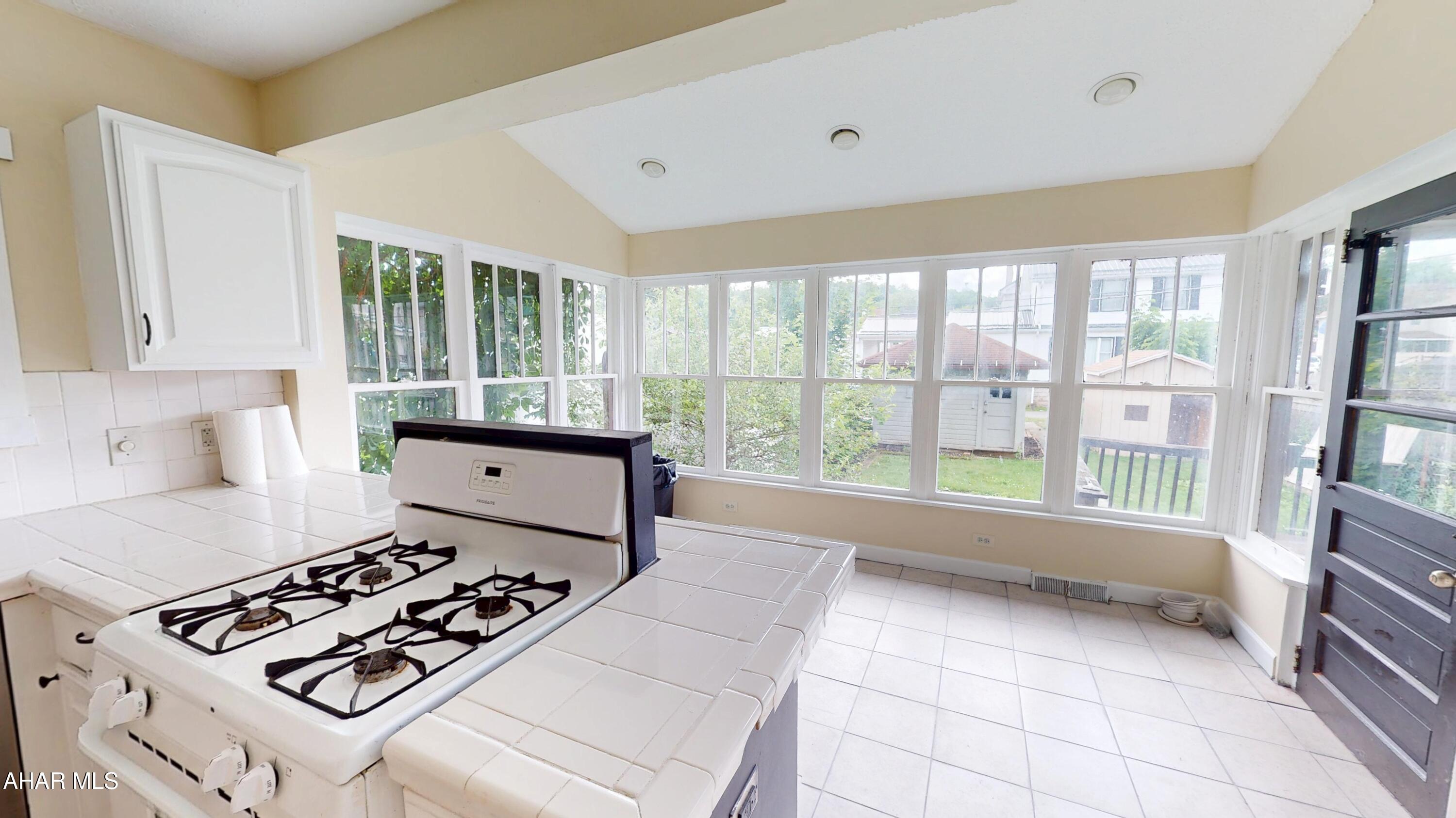 Juniata - Residential