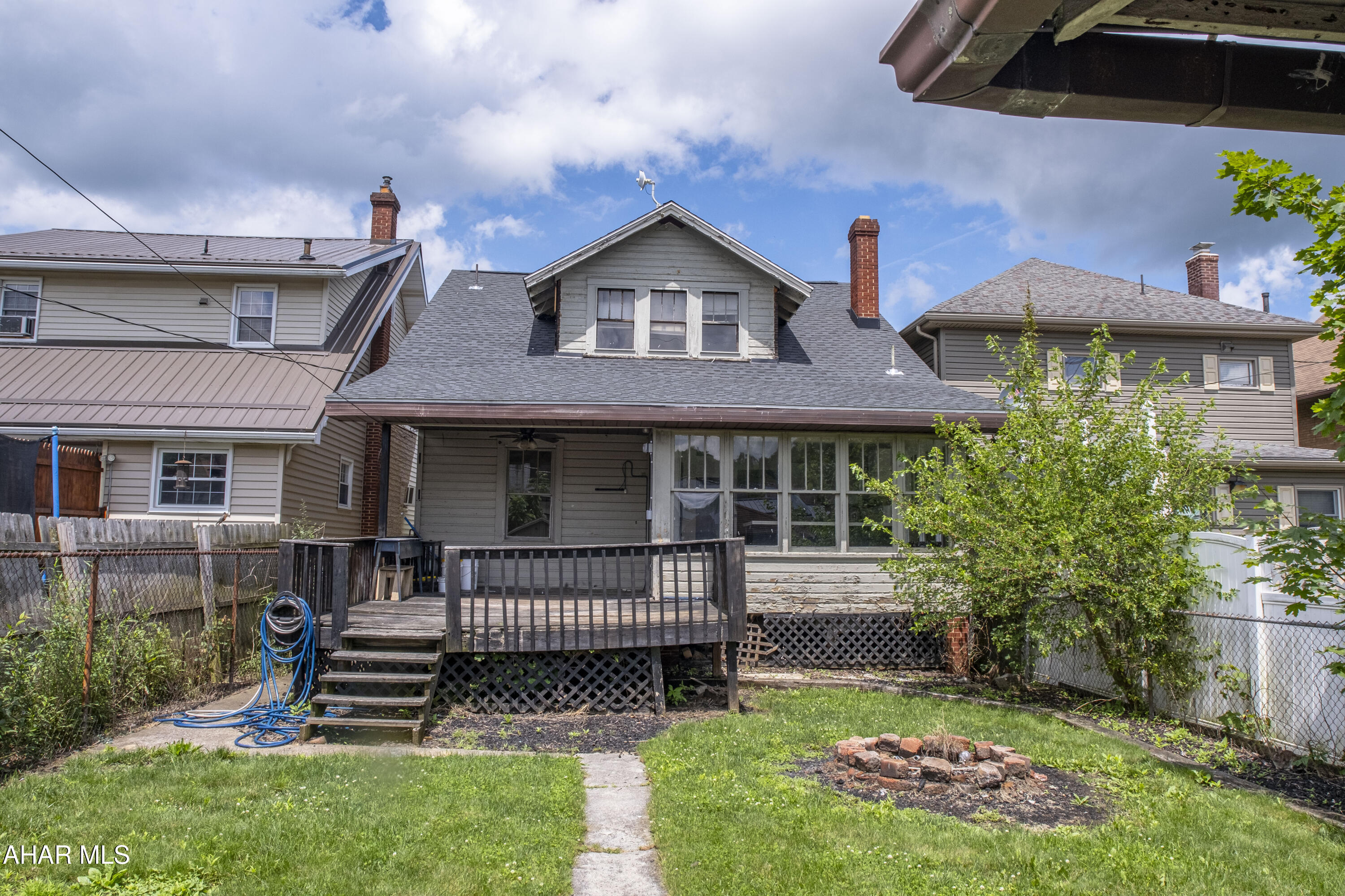 Juniata - Residential