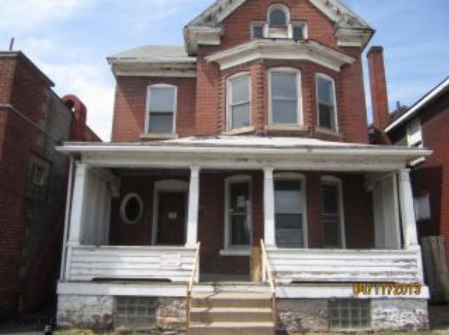 Property is being sold in AS IS condition.  This is a Fannie Mae HomePath property.