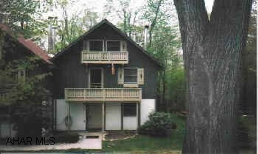 1st floor condo, 1BR, new dishwasher, redone and redecorated, includes all furniture and furnishings.  Assoc. Dues of $242/qtr includes trash, road maintenance and use of pools and tennis courts.