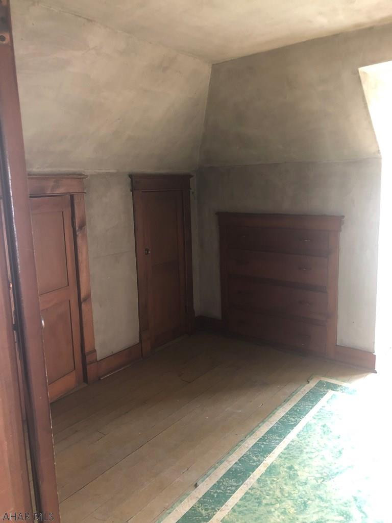 Unknown - Residential