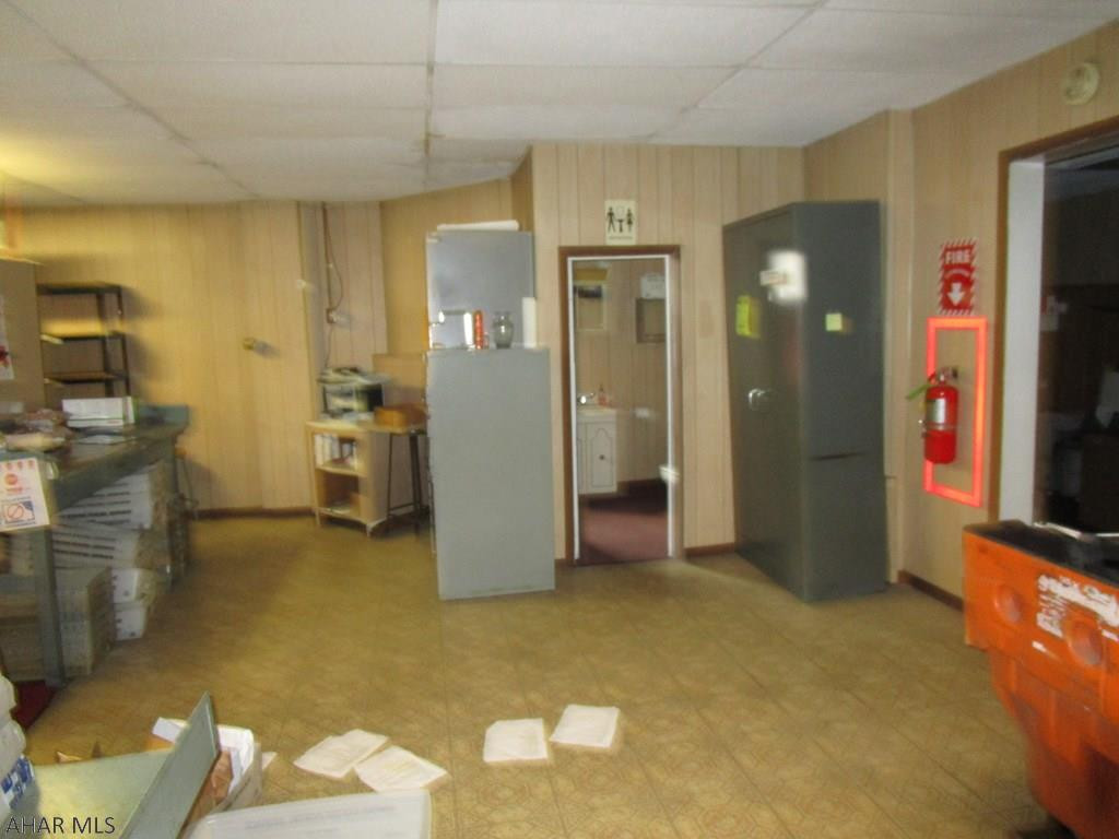 Unknown - Commercial Sale