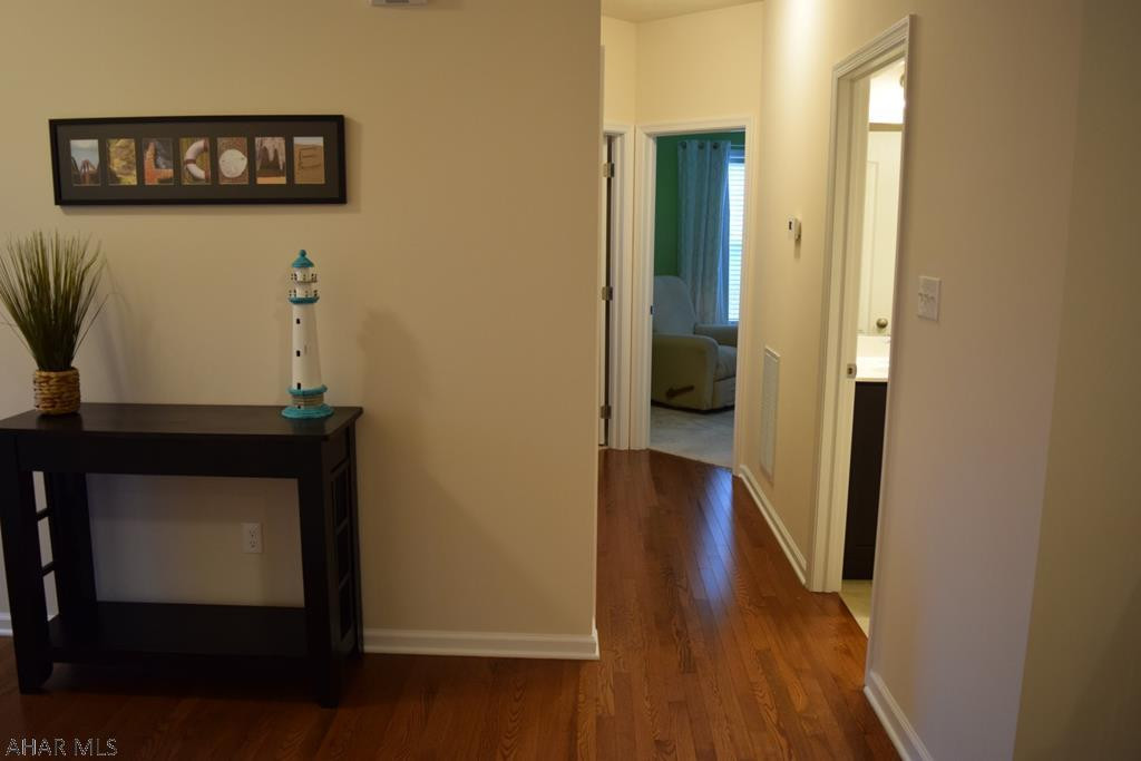 Rolling Hills - Residential