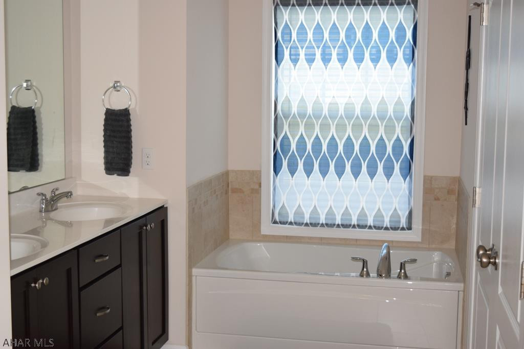 Rolling Hills - Residential