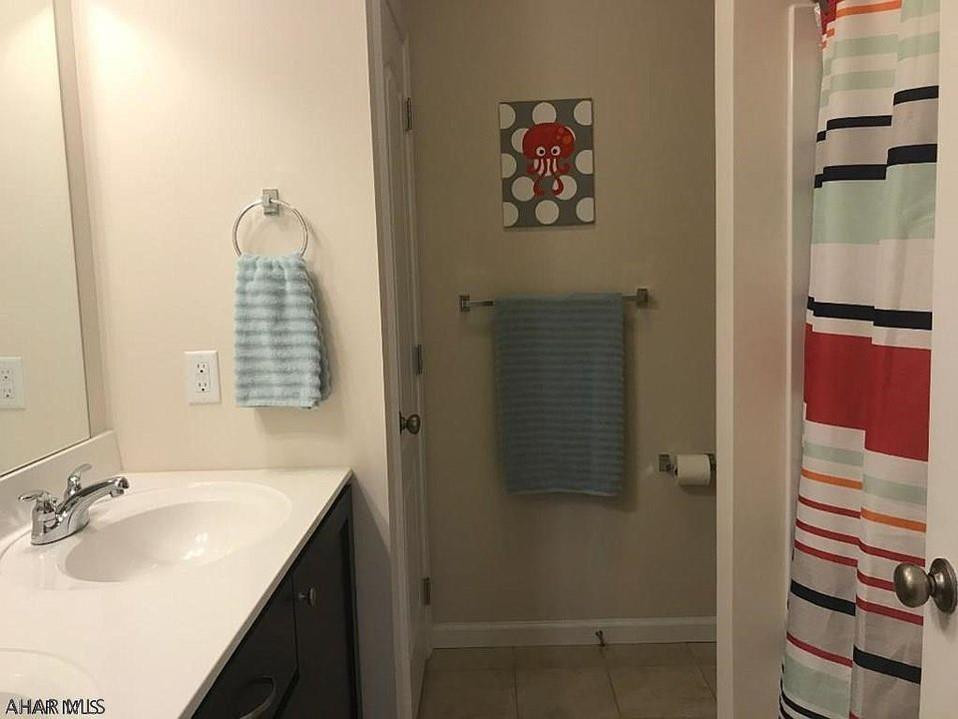 Rolling Hills - Residential