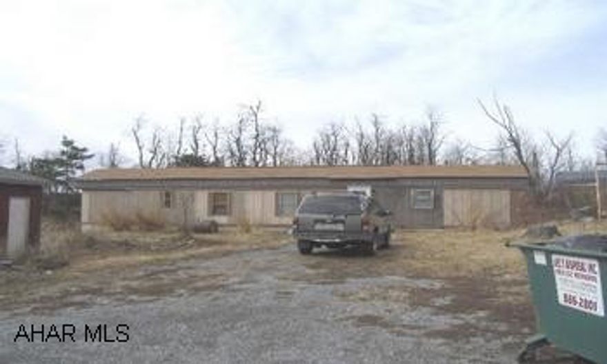 1988 3 BR Mobile home on a 100 x 226 lot. Call Scott @ 244-3113 1988 3 BR Mobile home on a 100 x 226 lot. Call Scott @ 244-3113