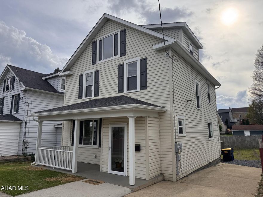 Just bring your belongings to this totally remodeled 3+ bedroom, 2 1/2 Bath home!
Open concept for the kitchen, LR & DR area.  Master bedroom suite has full bath & great closet space.  Second floor laundry.  Third Floor has 3rd private bedroom & office area/ extra finished space.  New roof, wiring, & gas furnace.
Rear deck.  Off street parking.