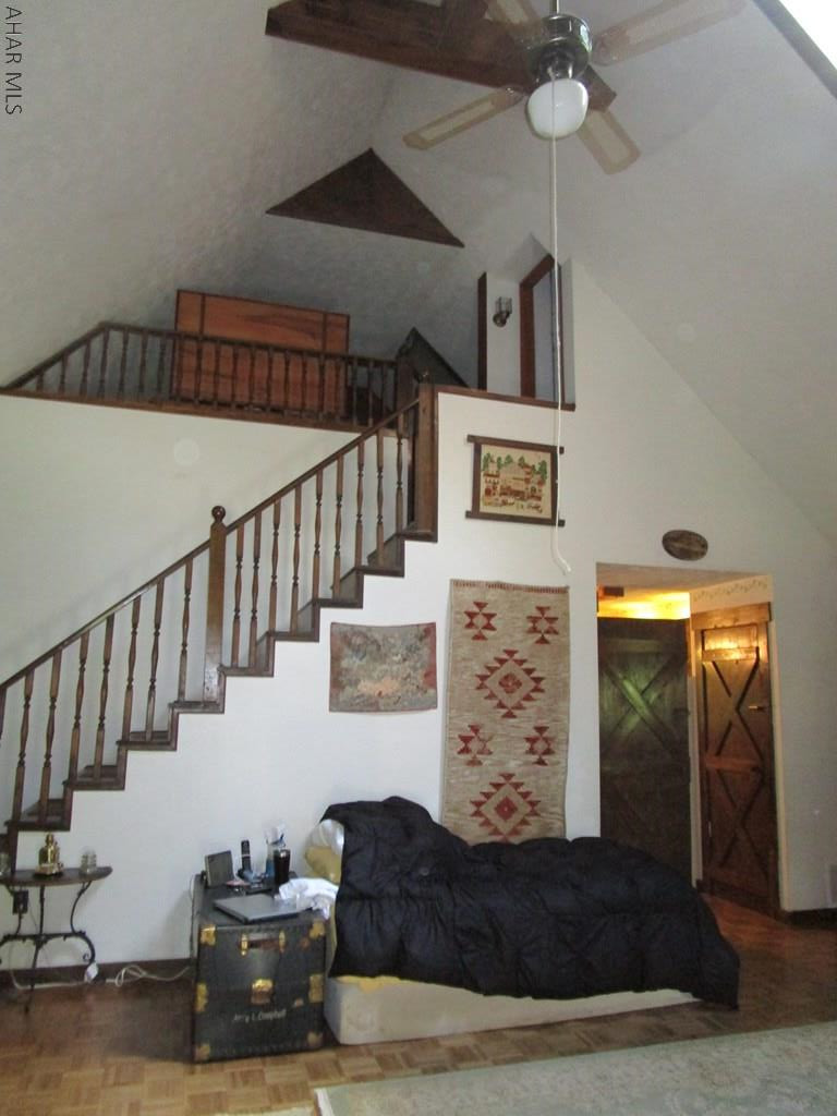 Glendale Yearound - Residential