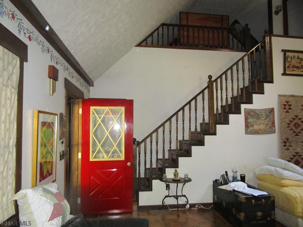 Glendale Yearound - Residential