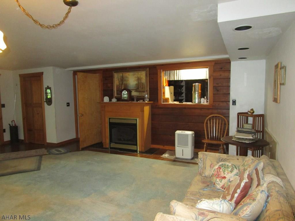 Glendale Yearound - Residential