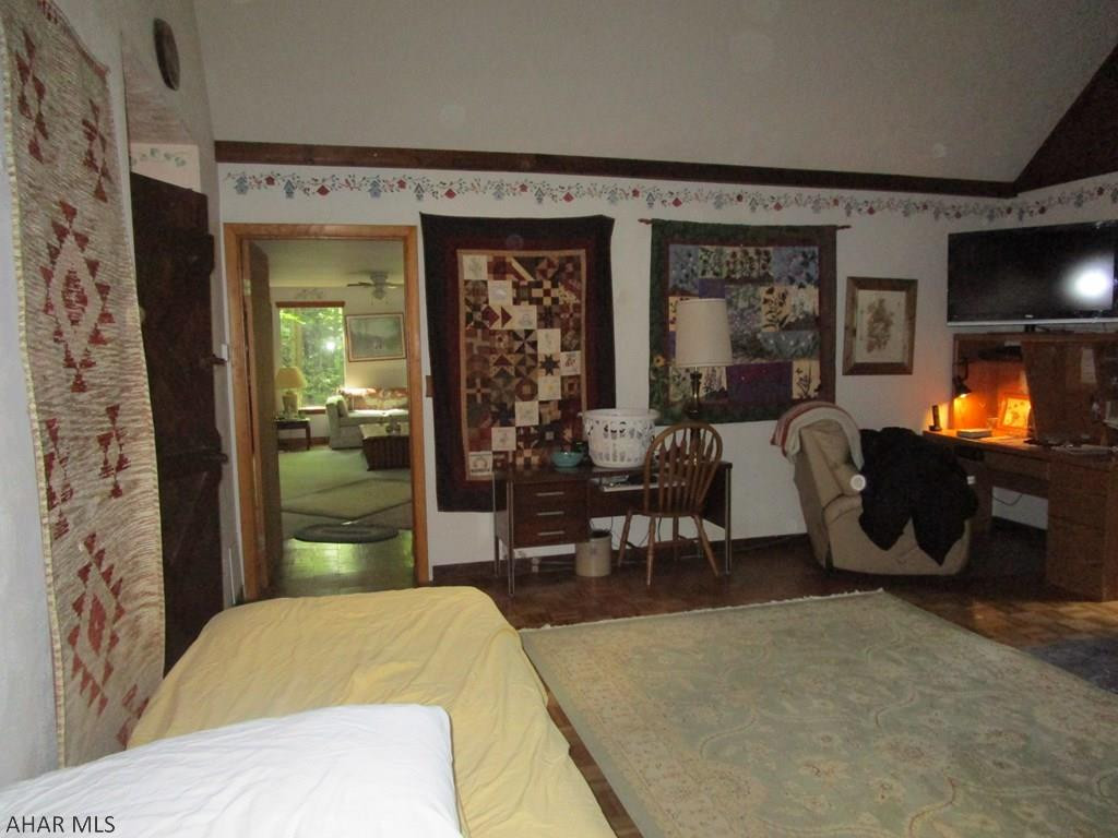 Glendale Yearound - Residential