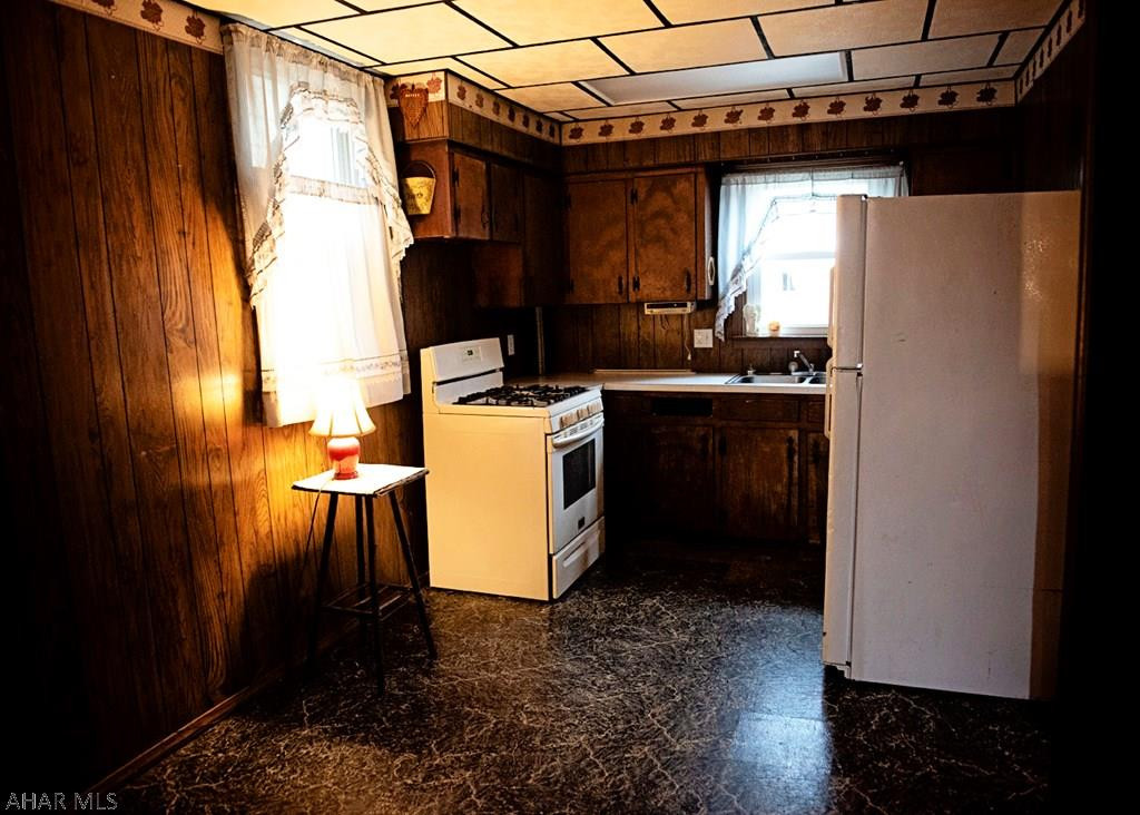 Unknown - Residential