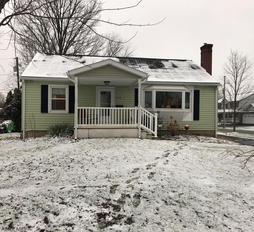 Whether you are just starting out or looking to downsize, this 2 bedroom, 1 bath home is a must see.  Located on a corner lot in Hollidaysburg Borough, this home is truly move-in ready.  Enjoy the maintenance free exterior, one car garage, fenced backyard and the convenient location to parks, stores and schools all in one home. Price to sell! Schedule your showing today.