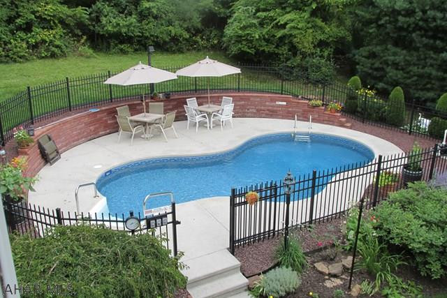 Las Villas - Residential