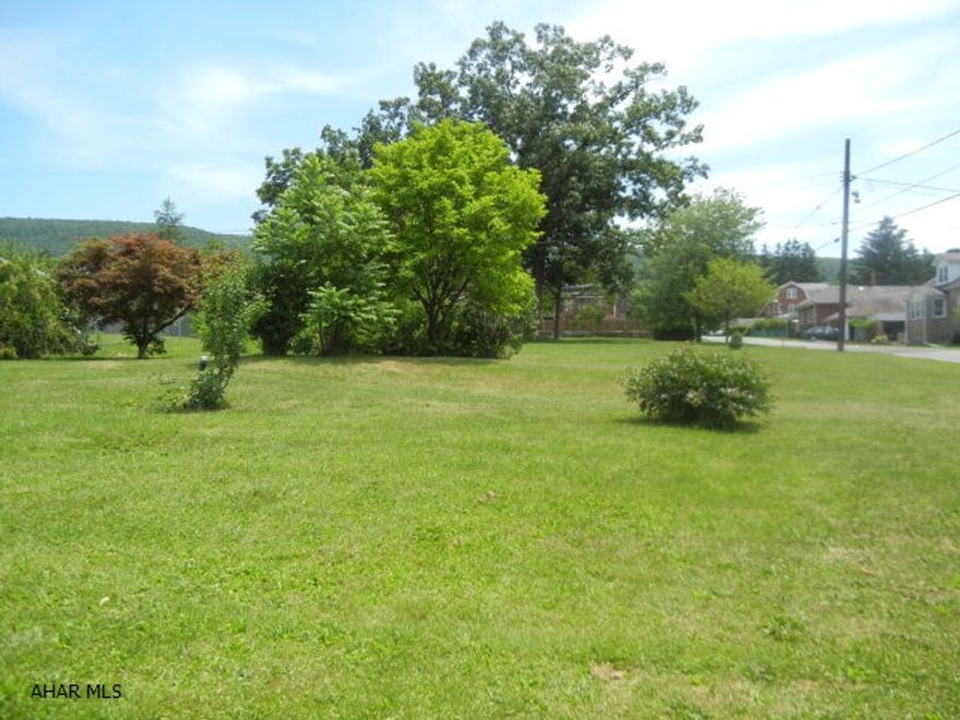 Great building lot!  Pleasant Valley area. 80 x 127.5 corner lot.  A great buy!