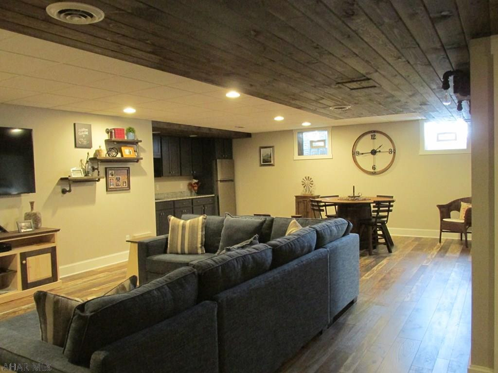 Scotch Valley - Residential