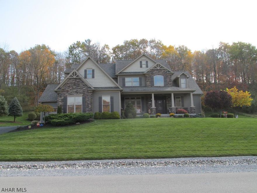 Pristine Craftsman Style two story in Fairway Estates - Enjoy this gorgeous view year round, beautiful mountains and golf course views. Immaculately maintained - move right in to this spacious open concept craftsman and fall in love with the .83AC beautifully manicured grounds and delightful neighborhood.  Over 3,400 finished sq ft - magnificent from top to bottom - you could not build new for this price - it's a must see! Birch cab, granite tops, stainless steel Kitchenaid appliances.  Bar area in Bsmt 14'7x18'6, 4th BR 12'3"x12'3", Full Bath, L Shaped Storage 23'x25 - 2 Car Gar 22'10"x21'8" access to steps to bsmt, 3rd Car Gar 15'5"x22'3" workshop cab stay and library ladder to storage - (2) 200 Amp Electric boxes