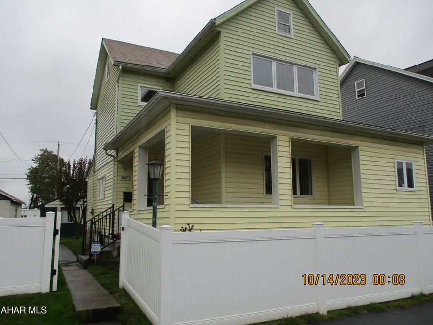 Beautifully updated and maintained home on double lot.  First floor features living and dining rooms, kitchen, den and full bath.  Second floor has full bath and three bedrooms.  Hot water heat plus whole house air conditioning.  Newer roof, furnace and water heater.  Fully fenced lot, covered front and rear porches, detached 2 car garage.

'OPEN HOUSE SATURDAY, DECEMBER 9, 12 NOON TO 1:30.