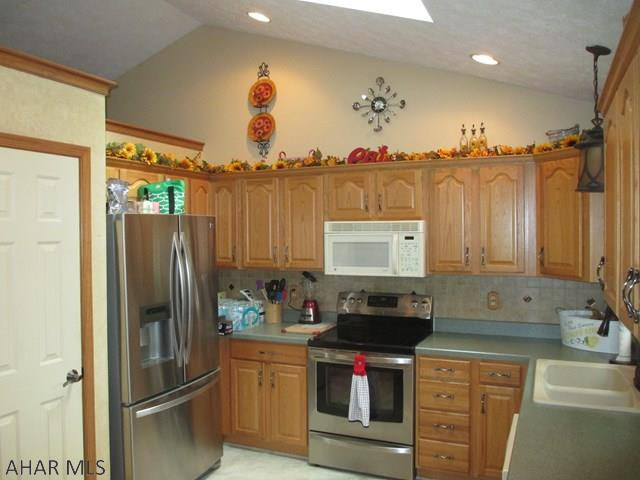 Maple Hollow - Residential