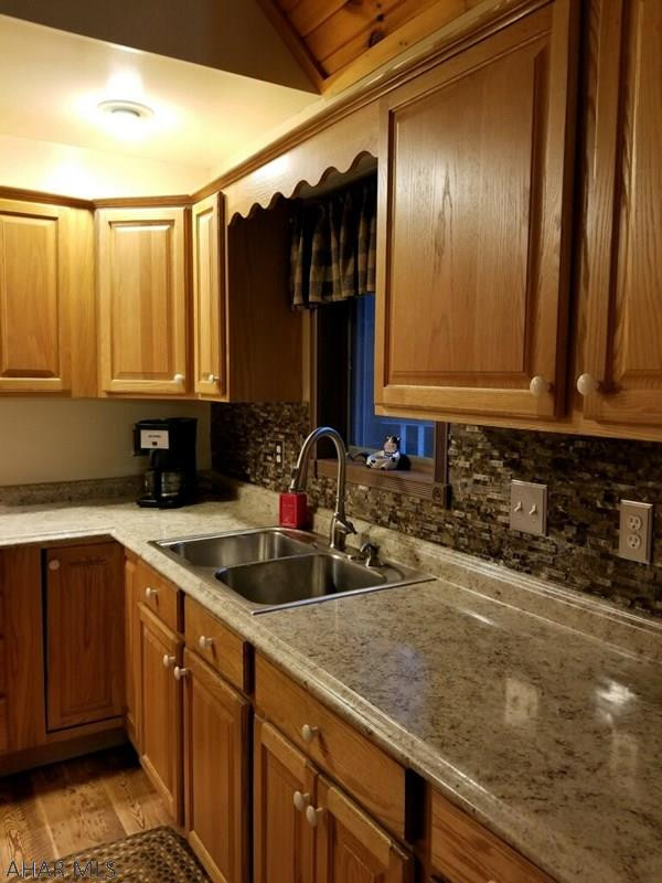 Glendale Yearound - Residential