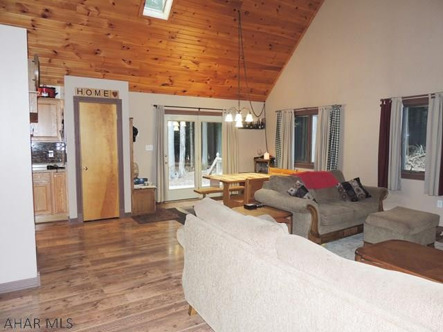 Glendale Yearound - Residential