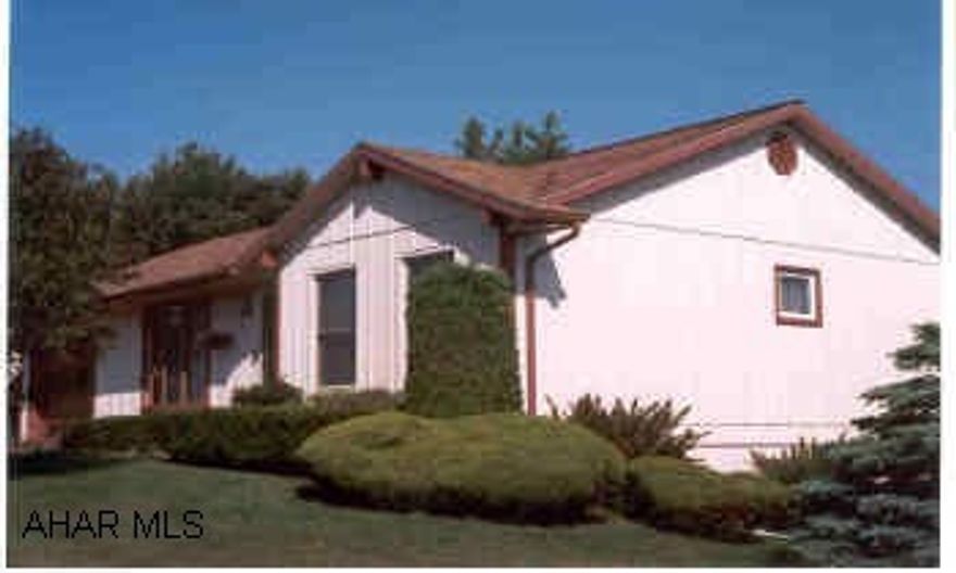 Immaculate Ranch- Larger than it looks- move in condition. New carpet, new roof. Gas bills optional payment- 54.00 Insulated!! Loads of storage. A great little house!!