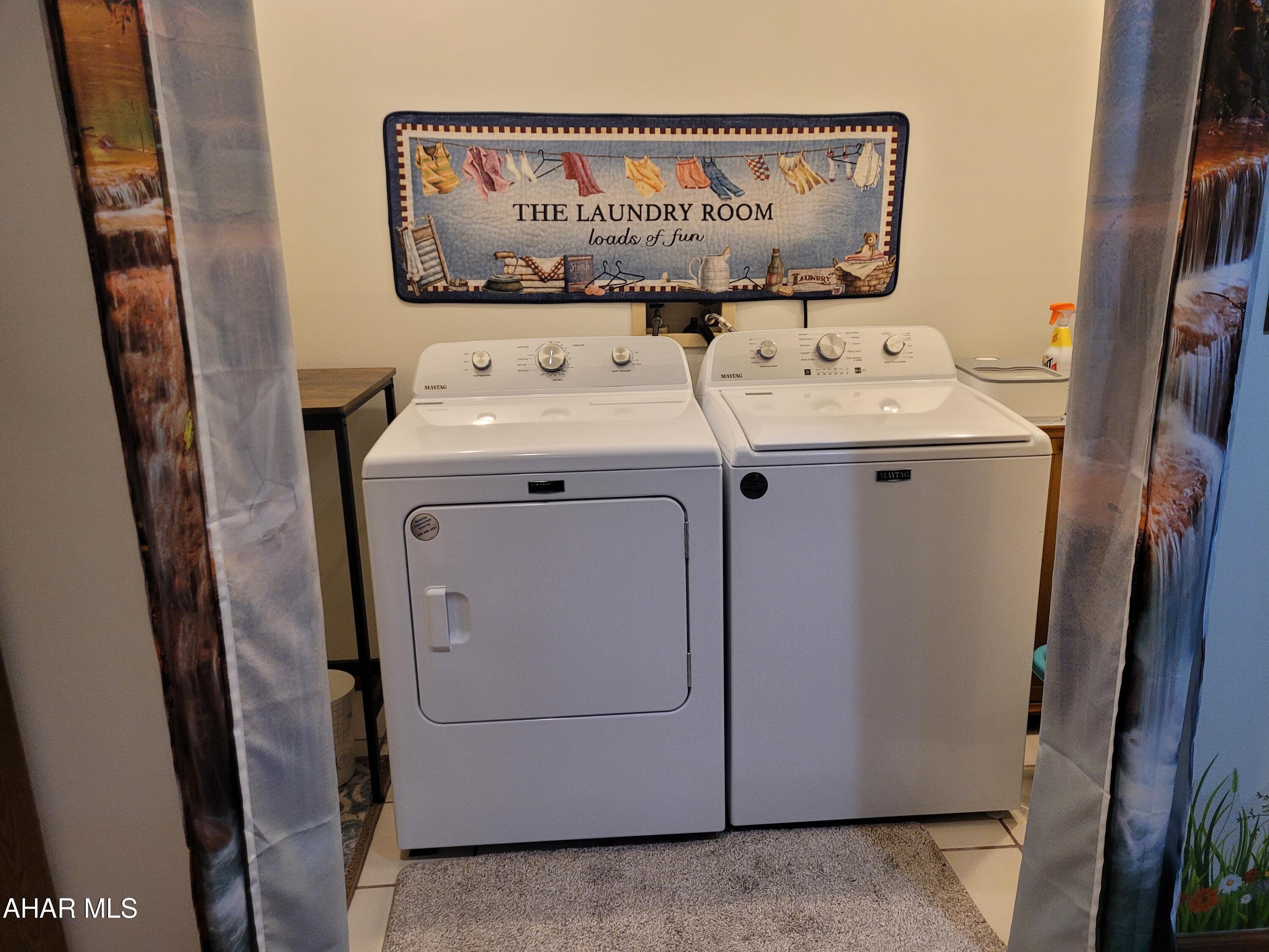 Glendale Yearound - Residential