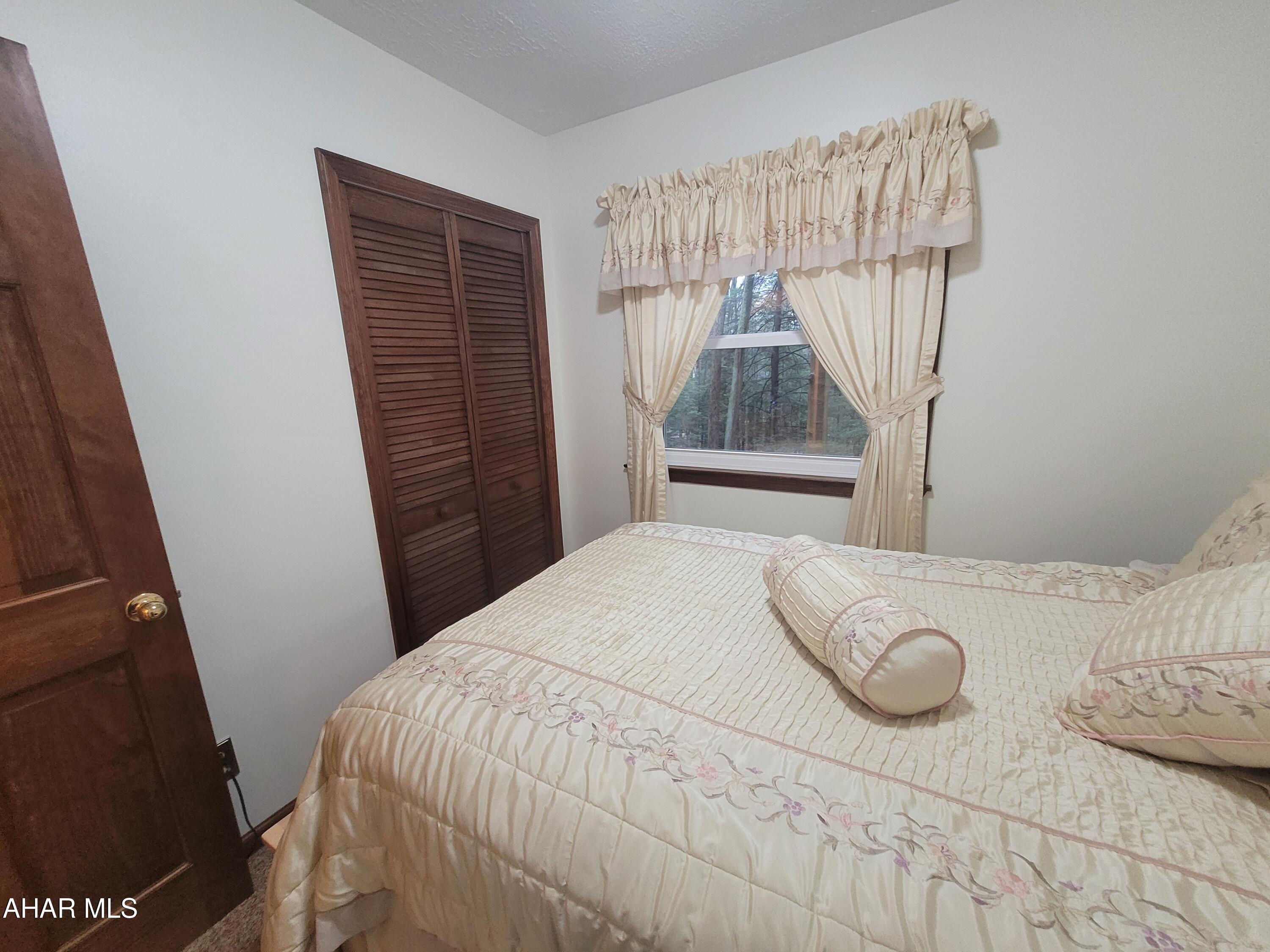 Glendale Yearound - Residential