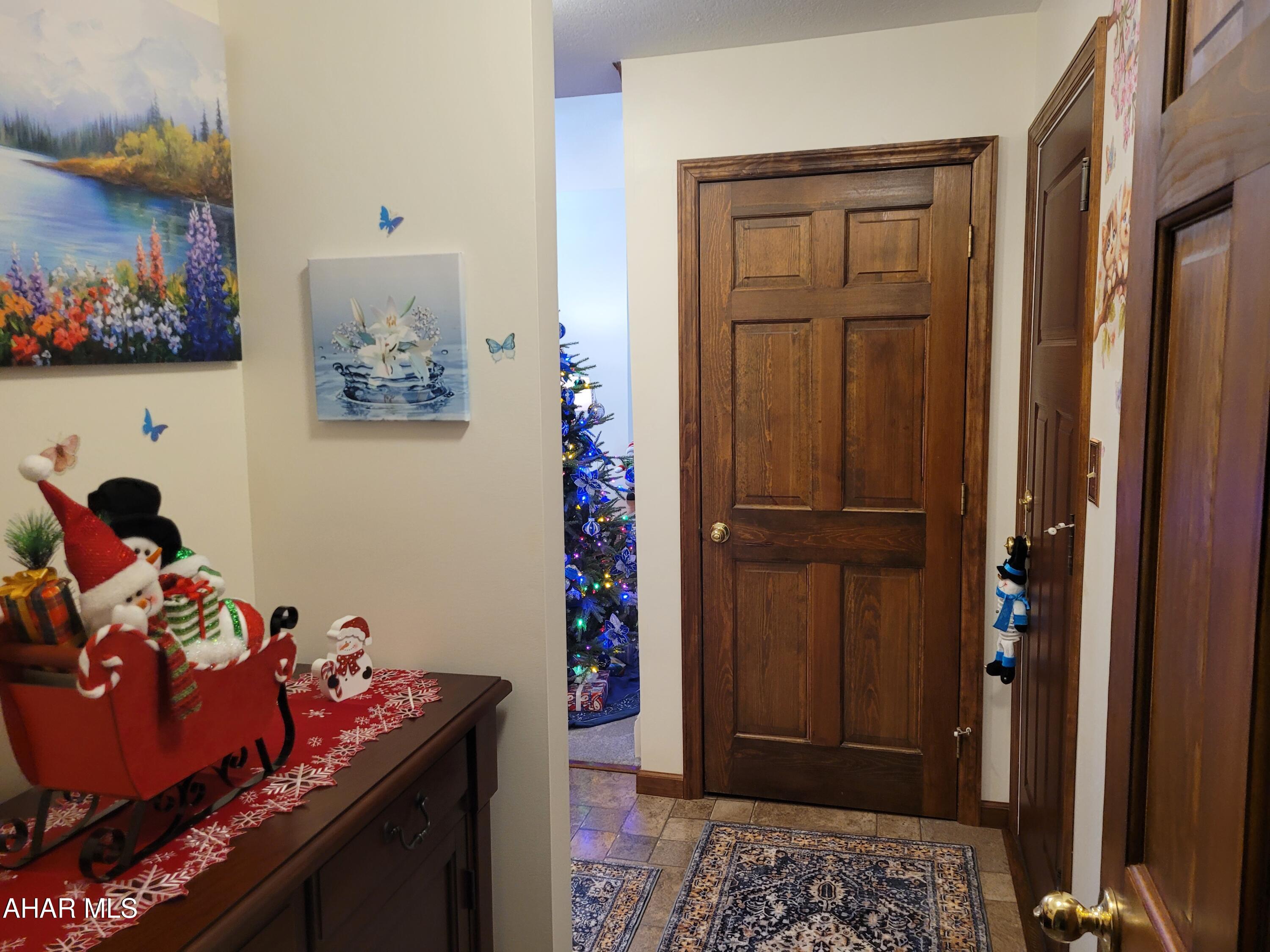 Glendale Yearound - Residential