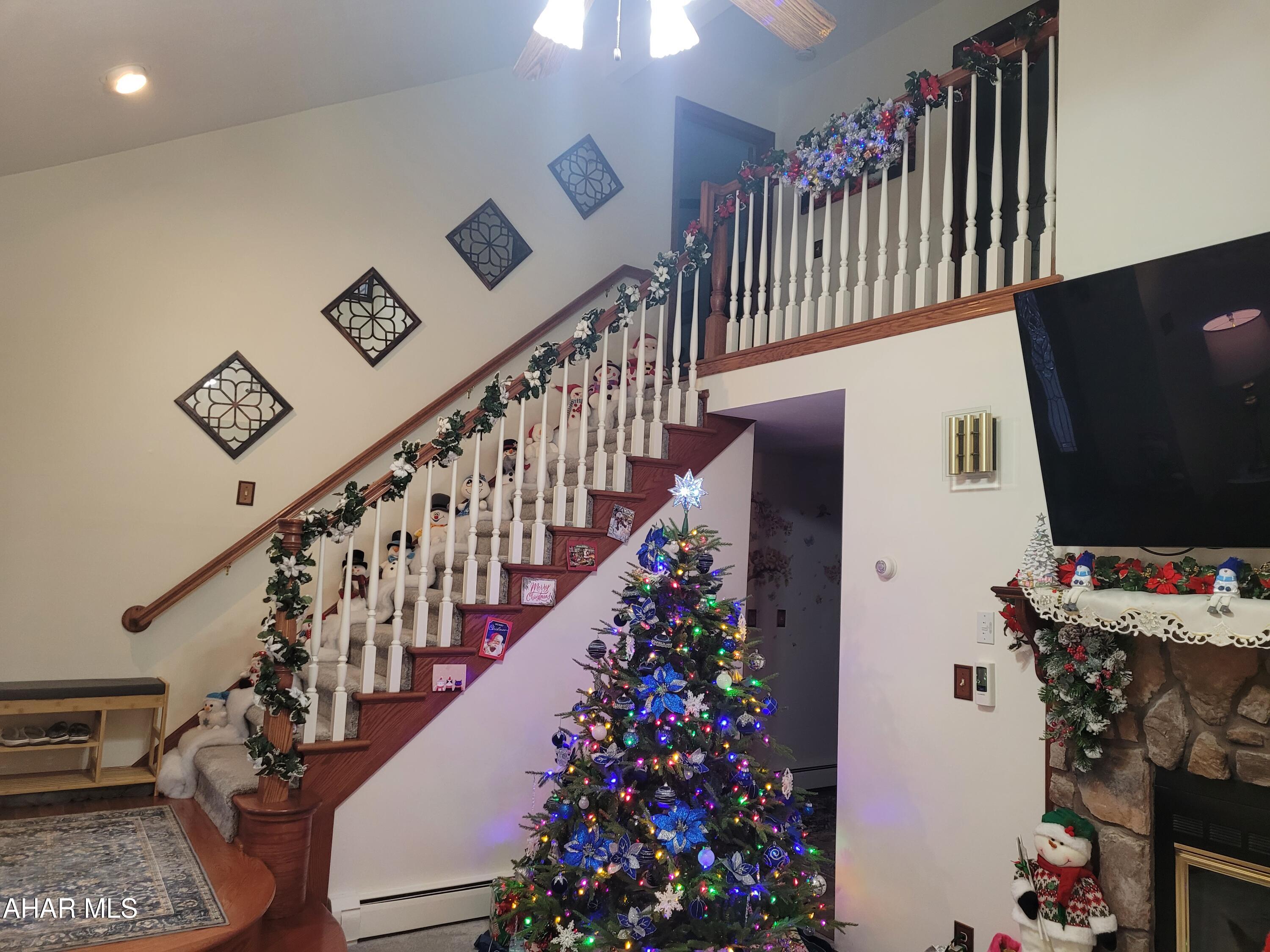 Glendale Yearound - Residential