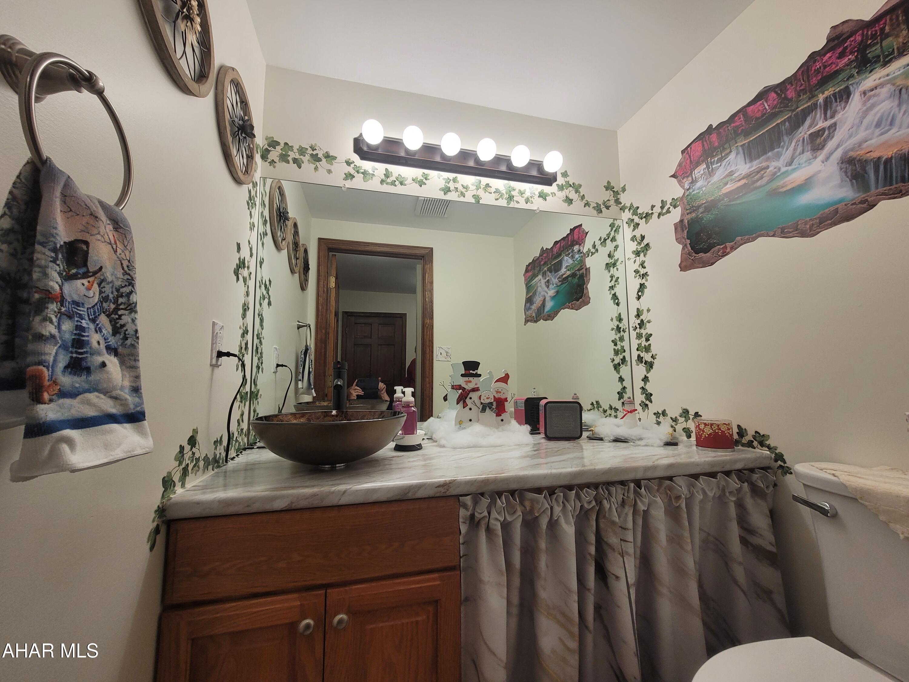 Glendale Yearound - Residential