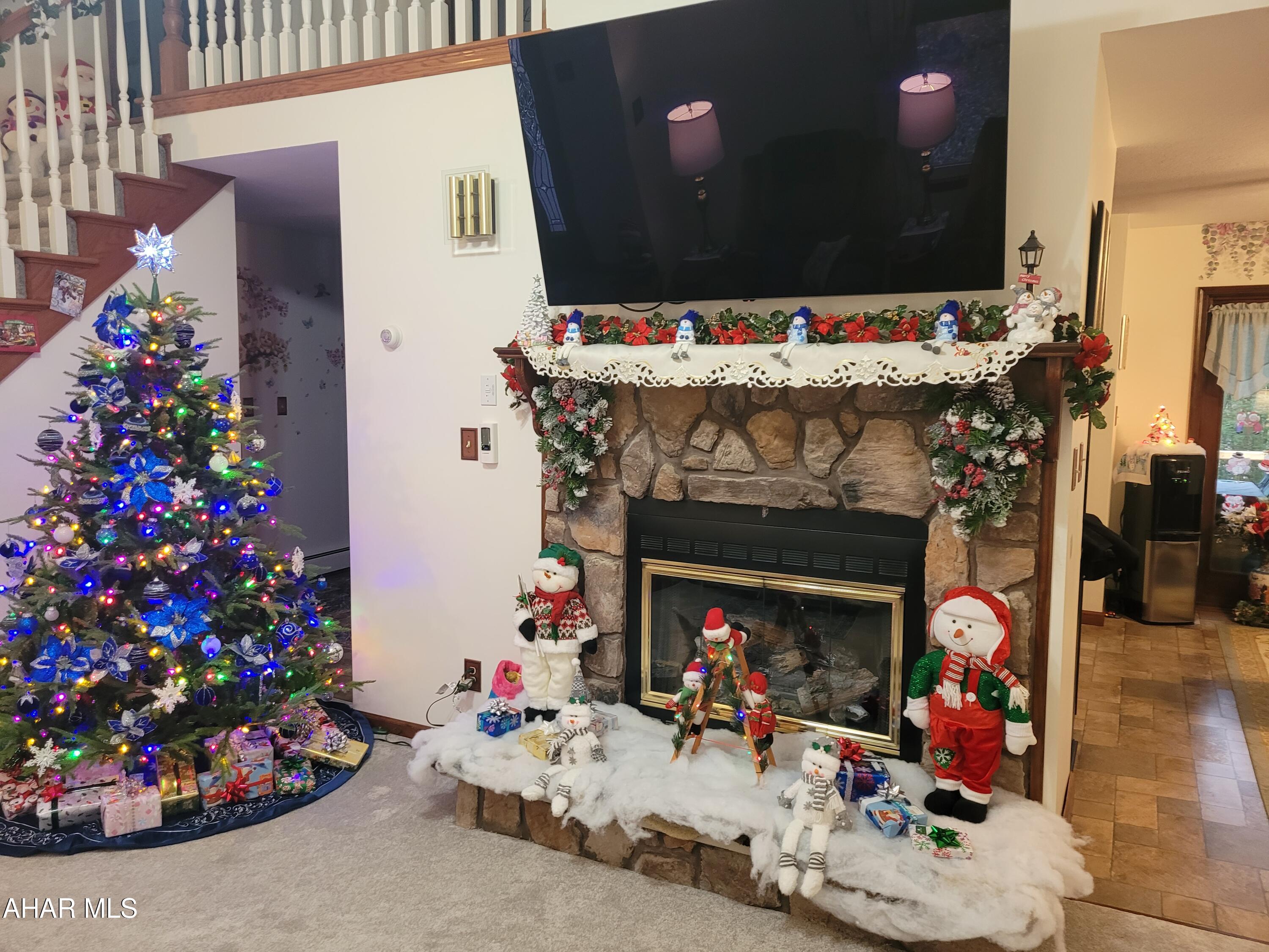 Glendale Yearound - Residential