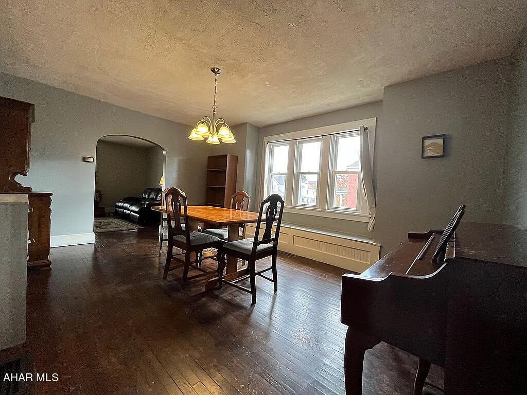 Juniata - Residential