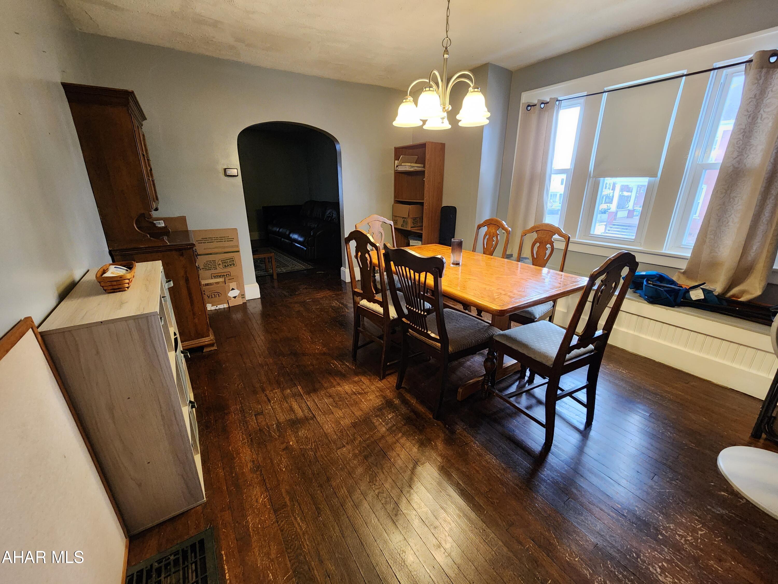 Juniata - Residential