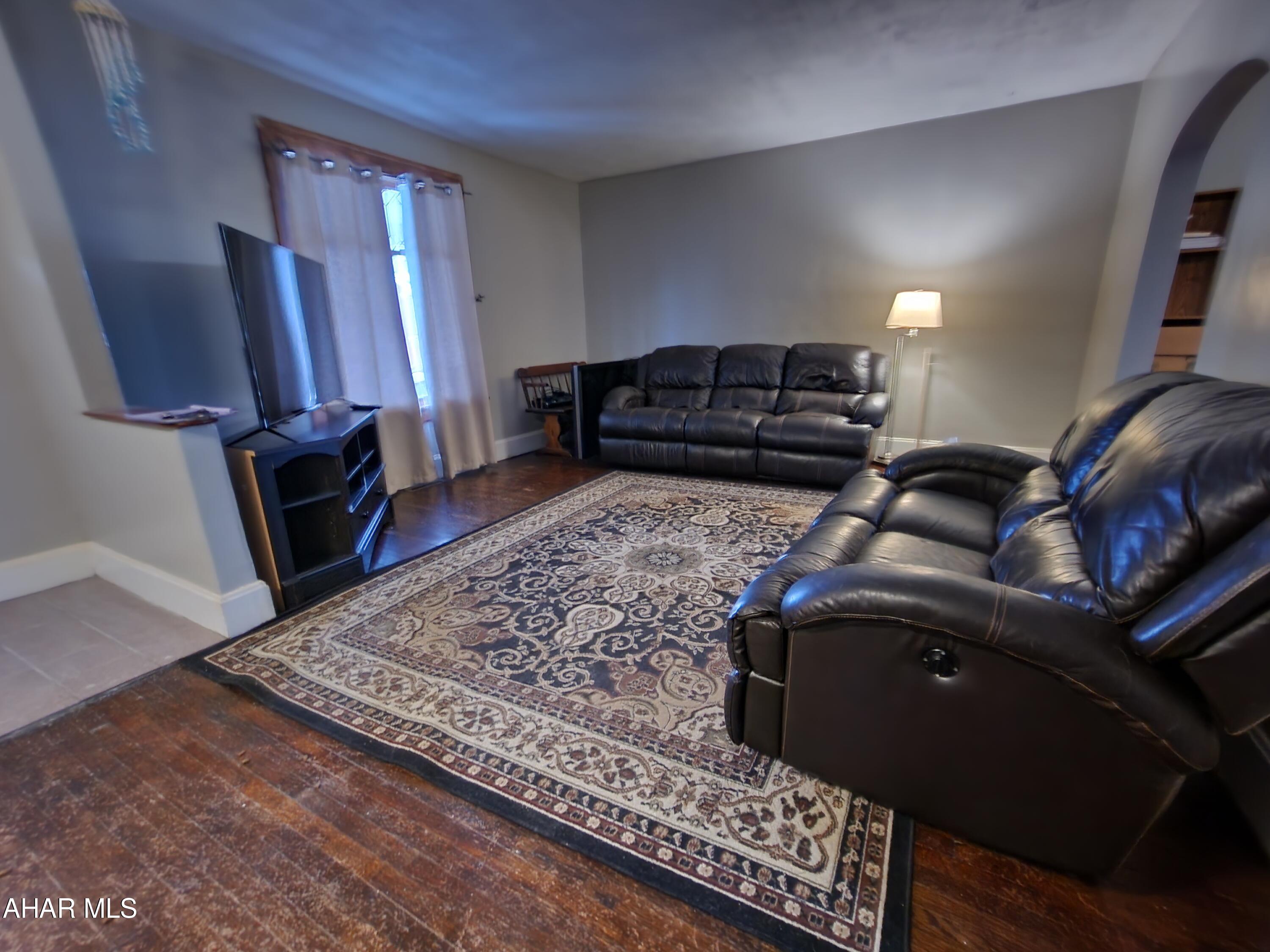 Juniata - Residential