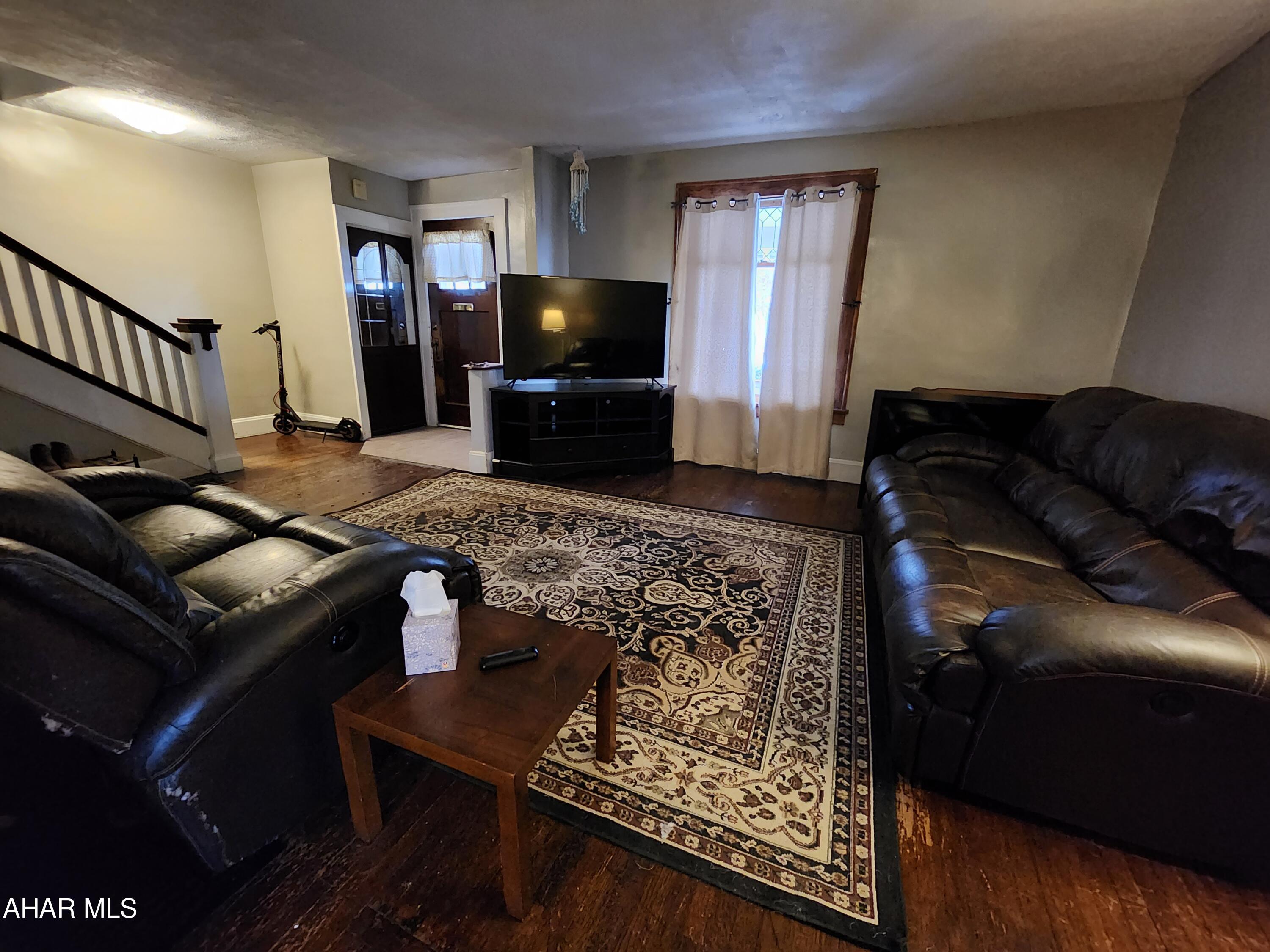 Juniata - Residential