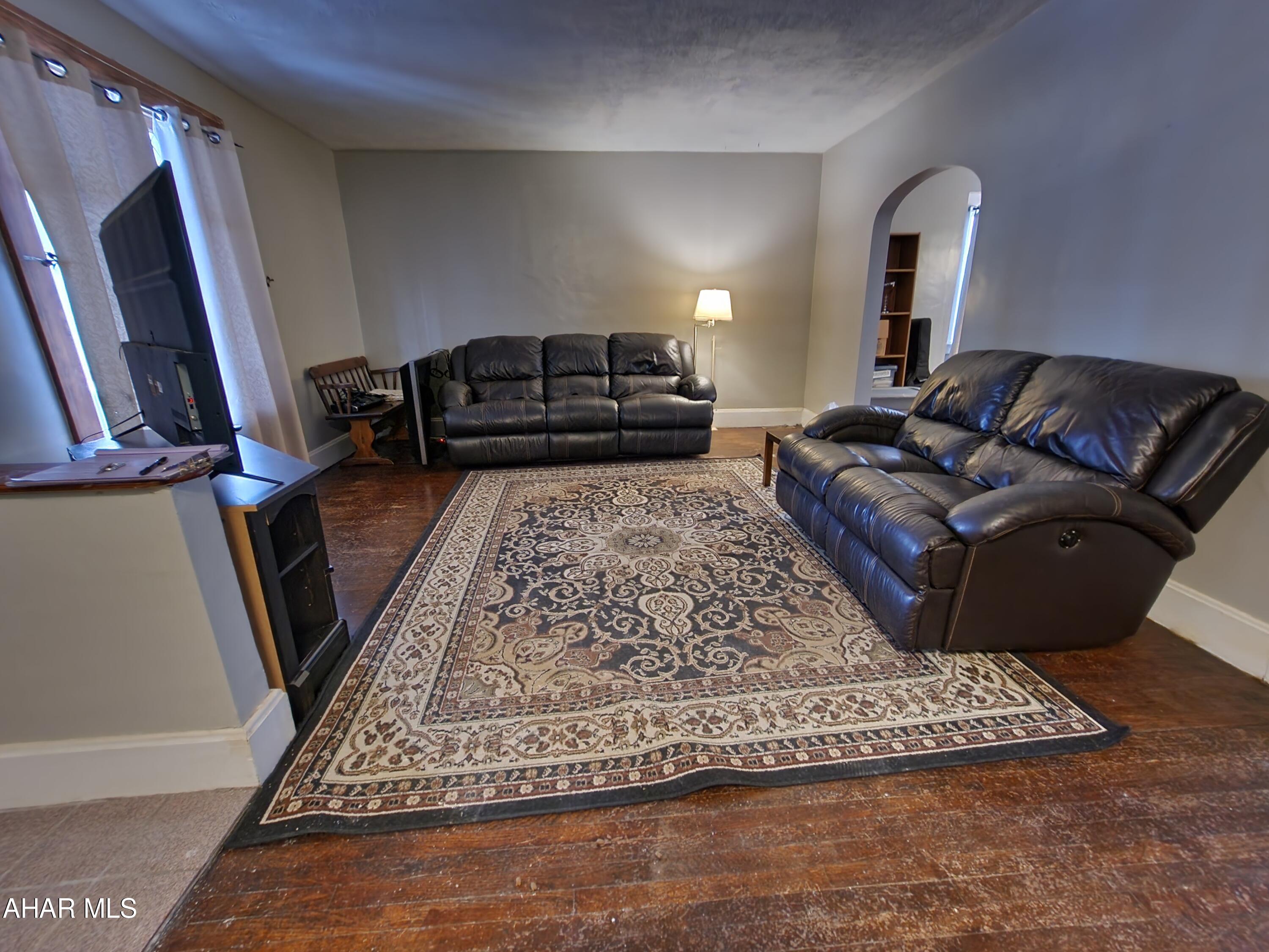 Juniata - Residential