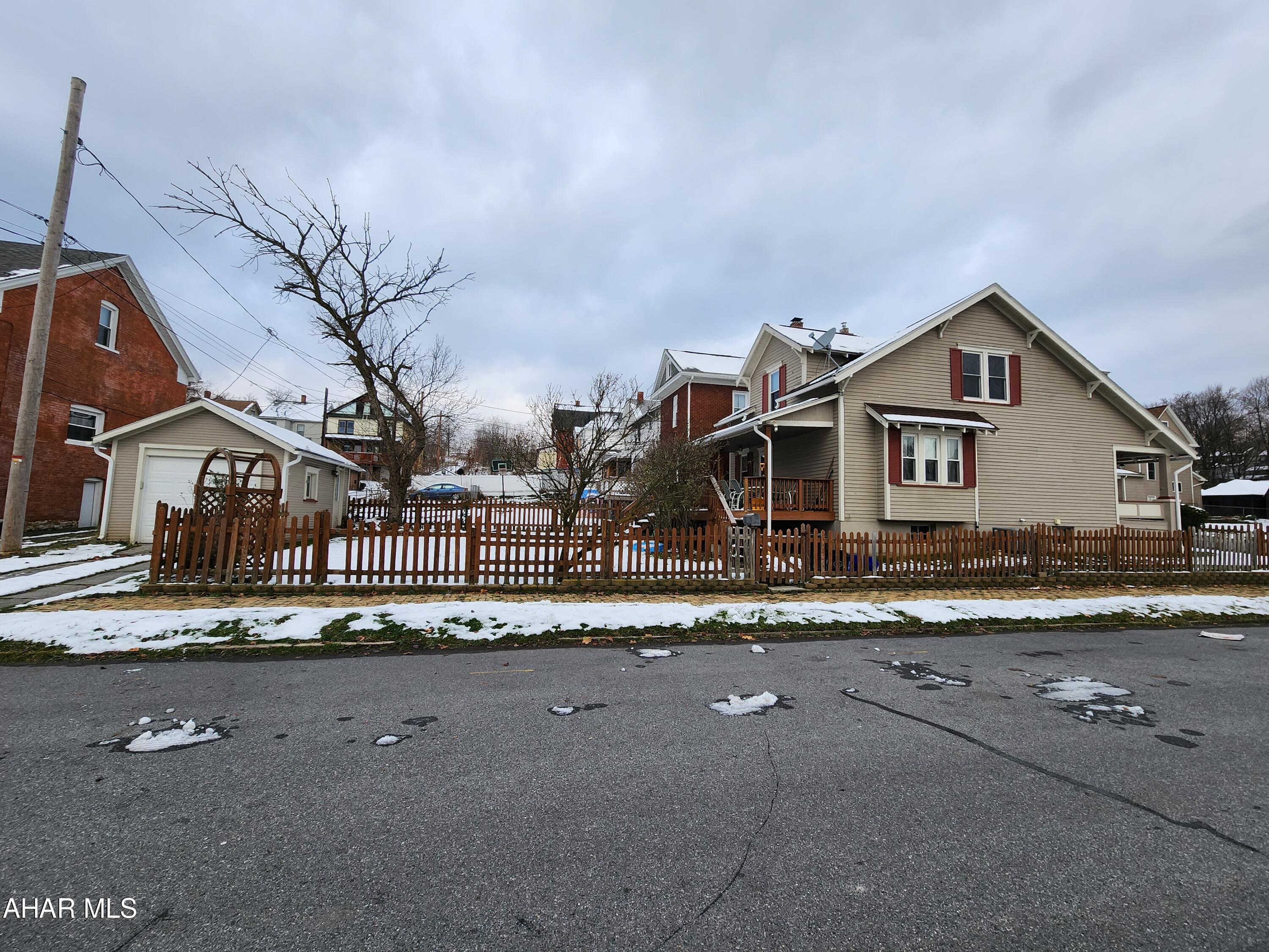 Juniata - Residential