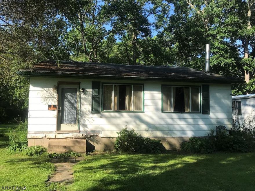 If you're looking for a property to flip or an opportunity to build right on Dunnings Creek, then this is it! Nice flat lot provides many options for this property. Home could be lovely with some renovations, or could demo for a building lot! Spacious floor plan with the layout for four bedrooms plus a bonus room. Living area and kitchen is open concept. Located right across from the creek makes this property perfect for a vacation home or full time living in close proximity to fishing and aquatic activities. This is a great opportunity for someone looking for a project, would have nice value if renovated. Set up your showing today!