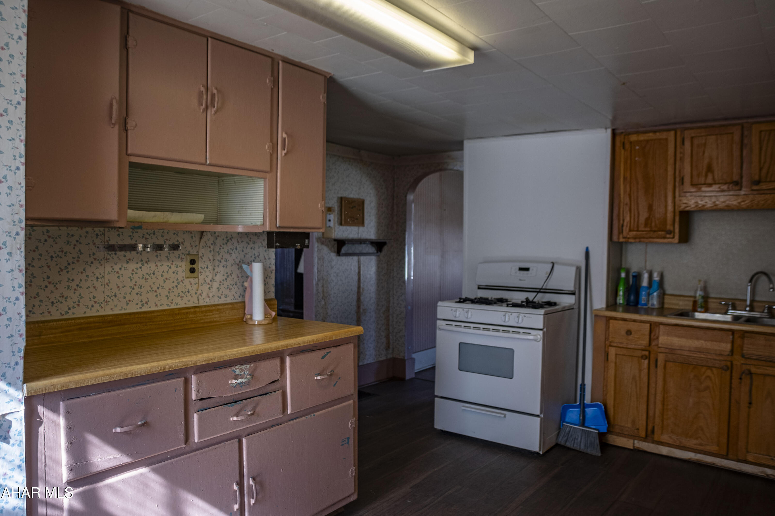 Unknown - Residential