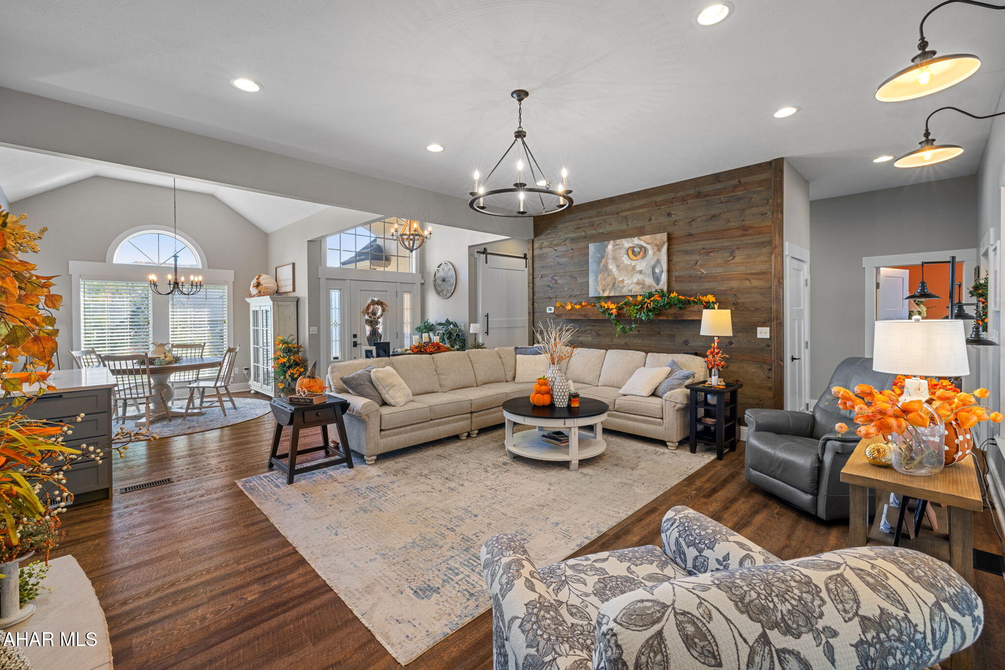 Rolling Hills - Residential