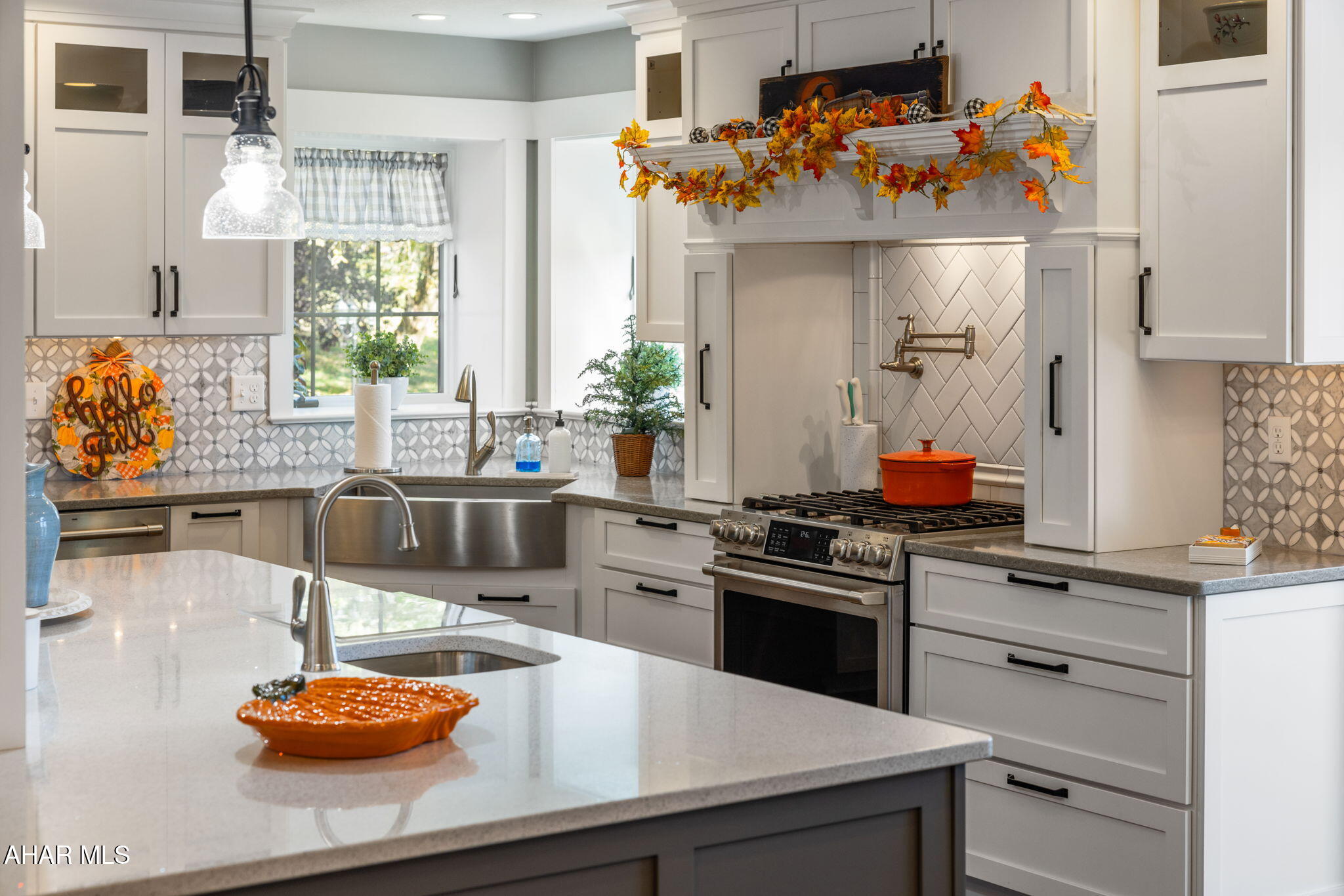 Rolling Hills - Residential