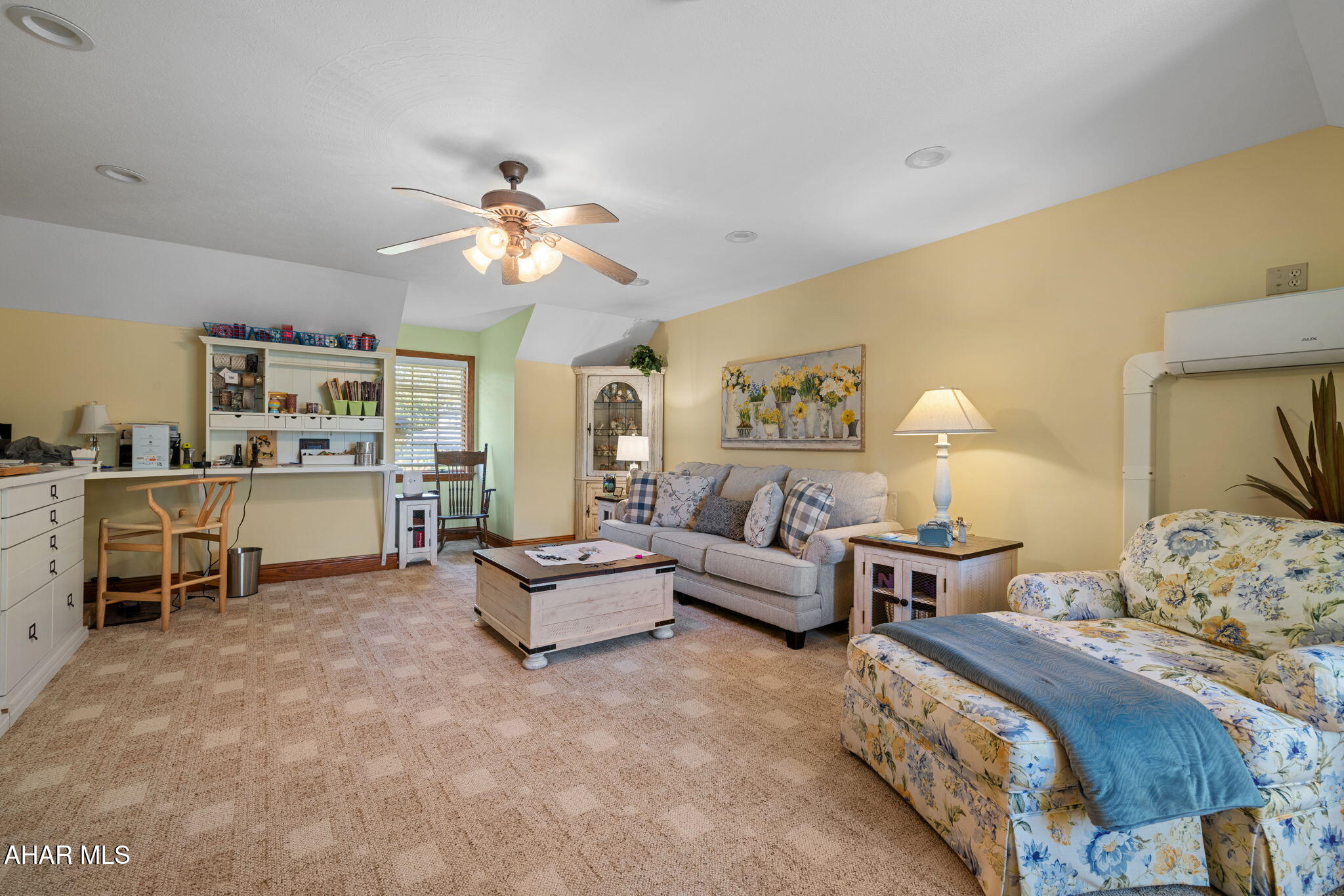 Rolling Hills - Residential