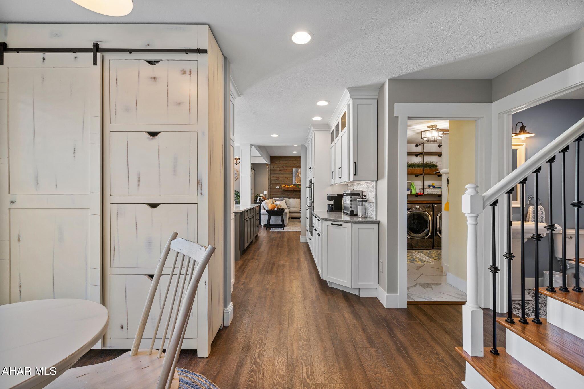 Rolling Hills - Residential